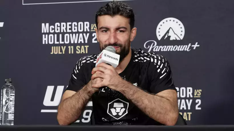 Непобежденный боец ответил Дане Уайту на увольнение из UFC